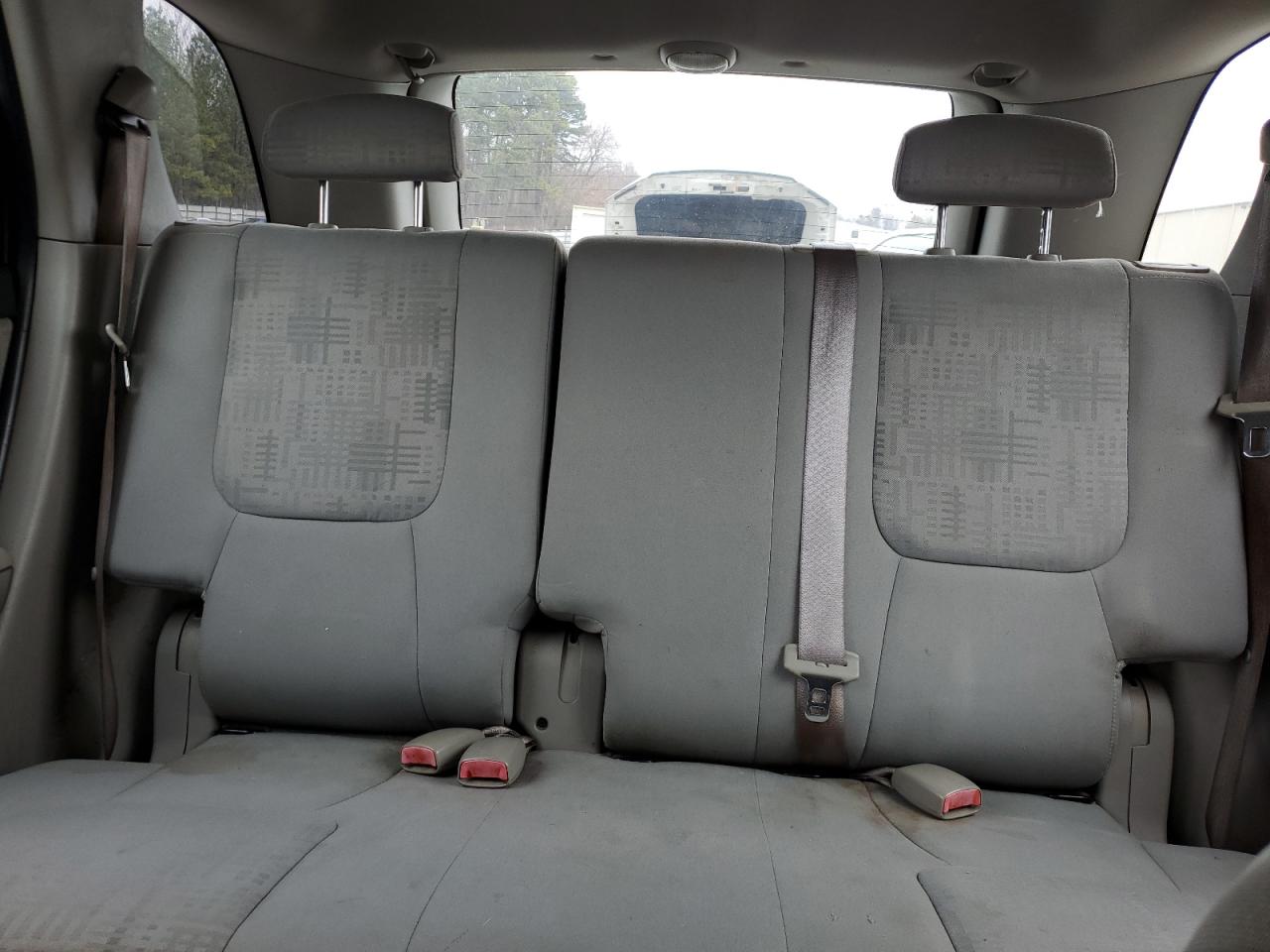 2006 Chevrolet Equinox - Image 10