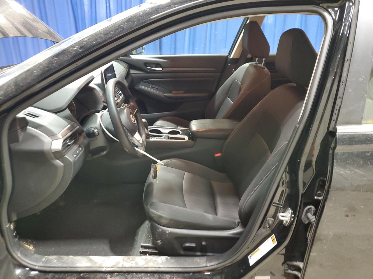 2024 Nissan Altima - Image 7