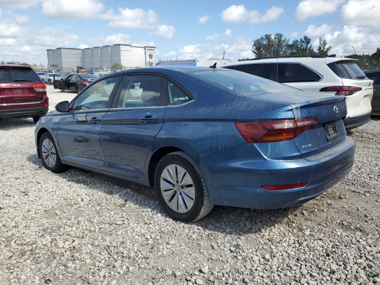 2019 Volkswagen Jetta - Image 2