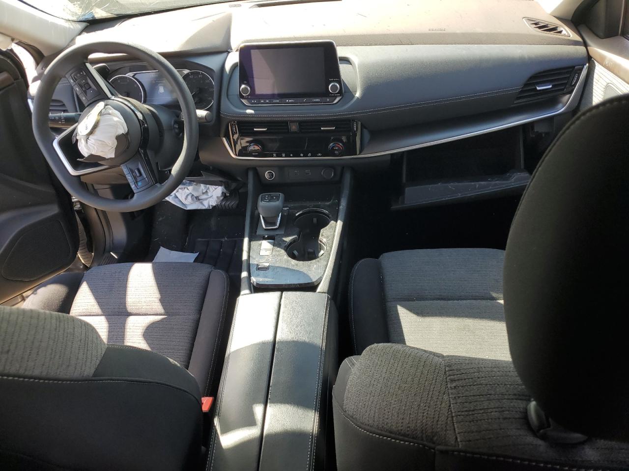 2021 Nissan Rogue - Image 8