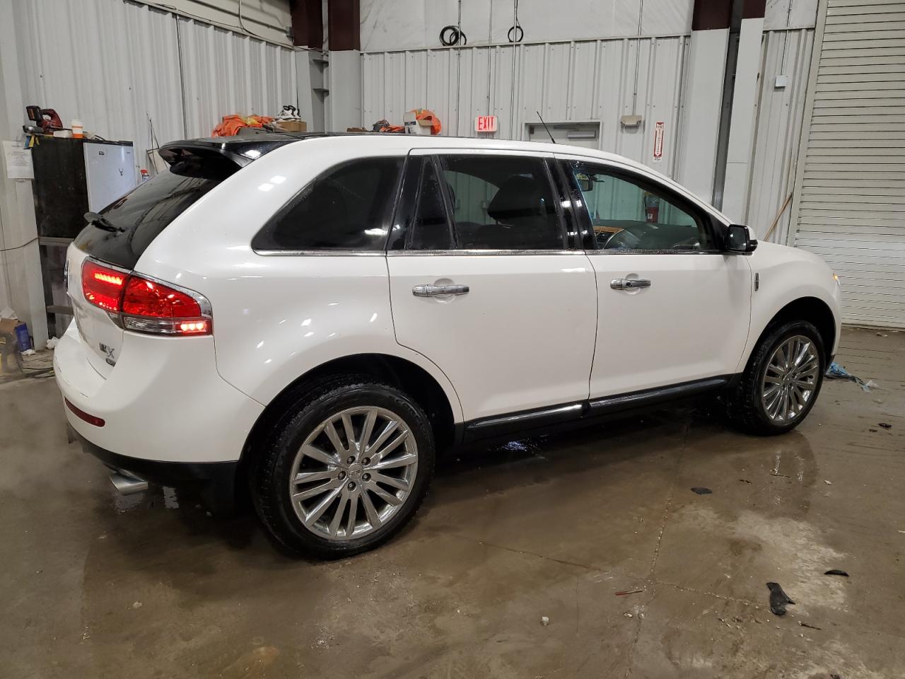 2013 Lincoln MKX - Image 3