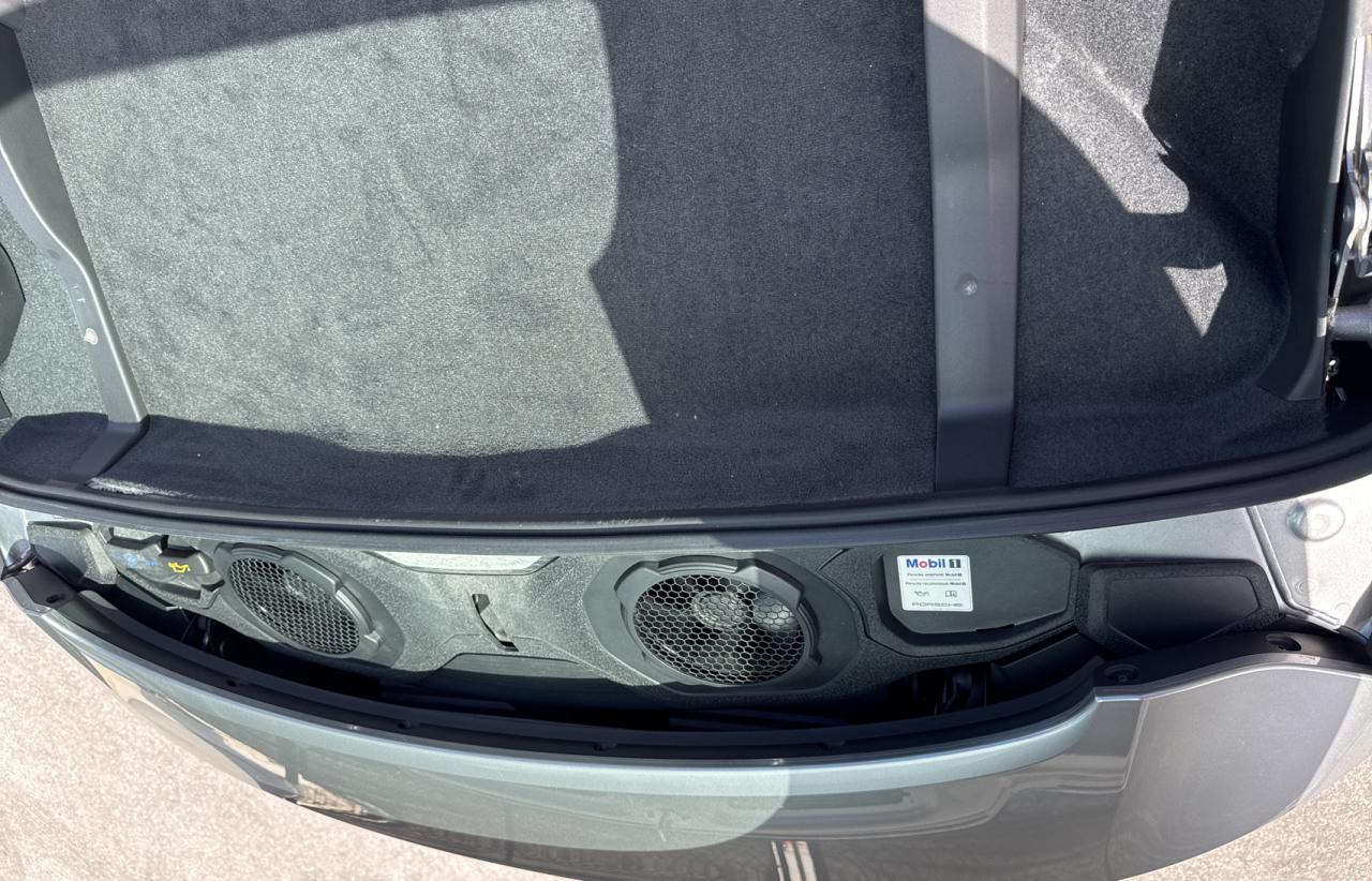 2022 Porsche 911 - Image 7