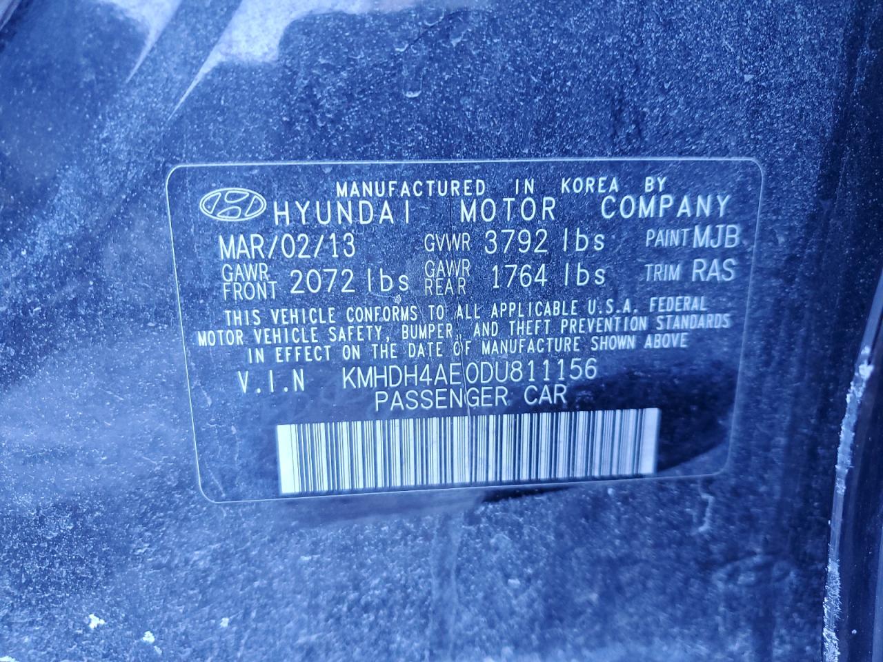 2013 Hyundai Elantra - Image 12
