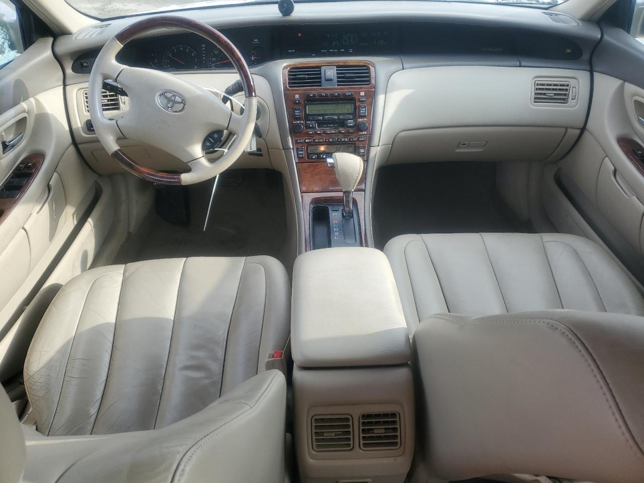 2003 Toyota Avalon - Image 8