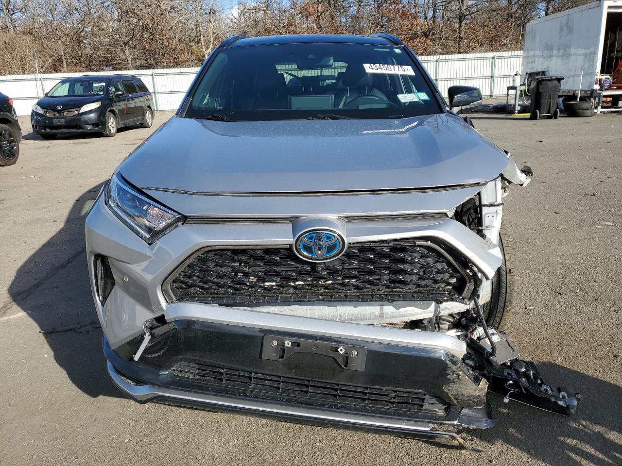 2021 Toyota RAV 4 - Image 5