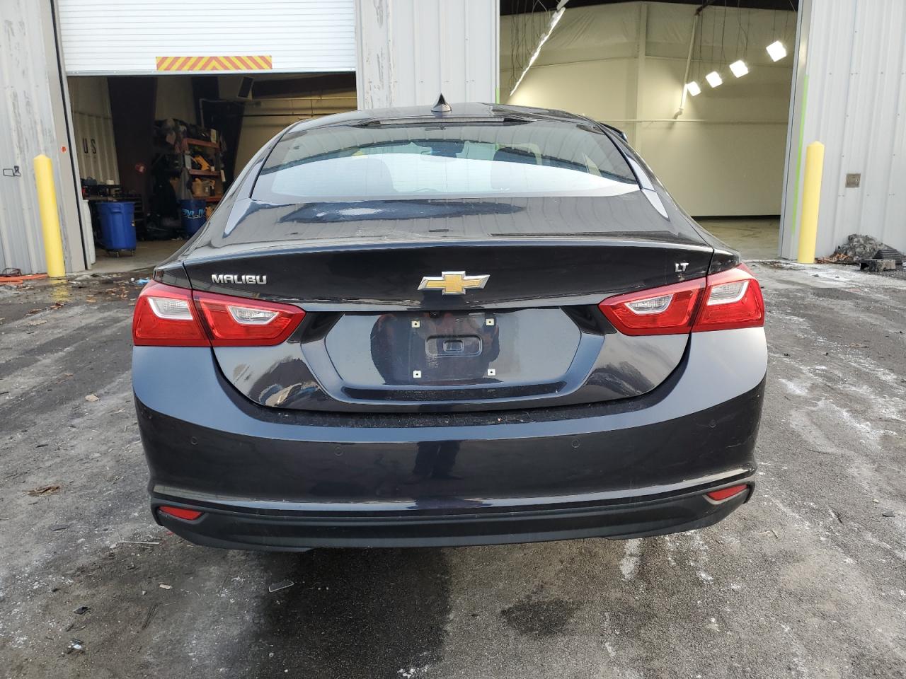 2023 Chevrolet Malibu - Image 6