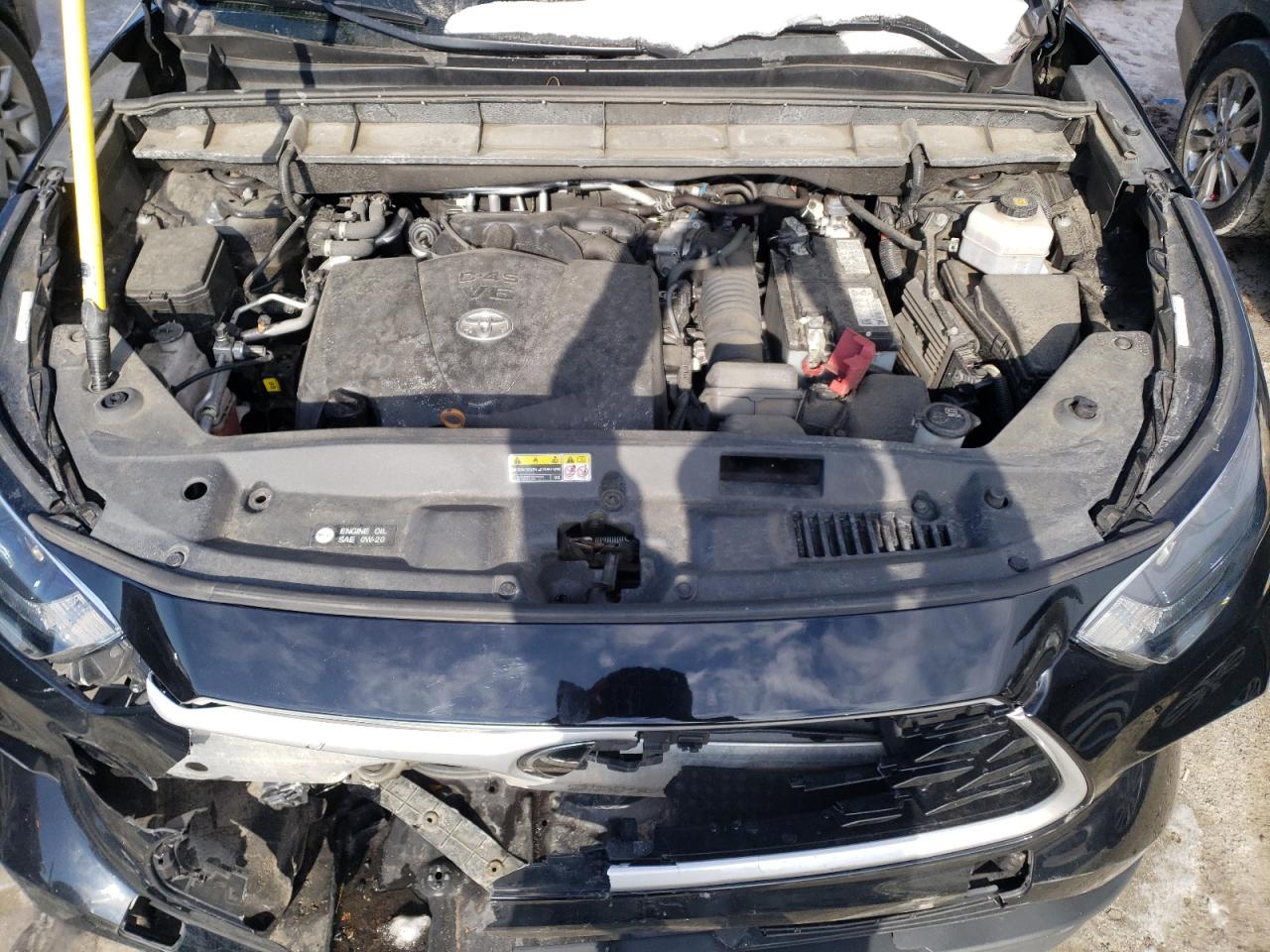 2021 Toyota Highlander - Image 12