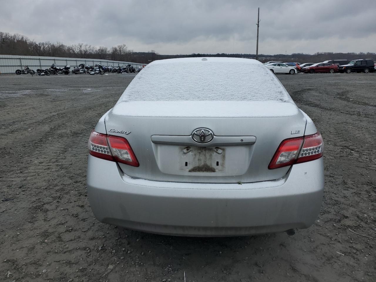 2010 Toyota Camry - Image 6