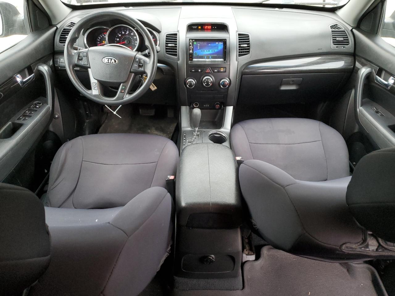 2012 Kia Sorento - Image 8