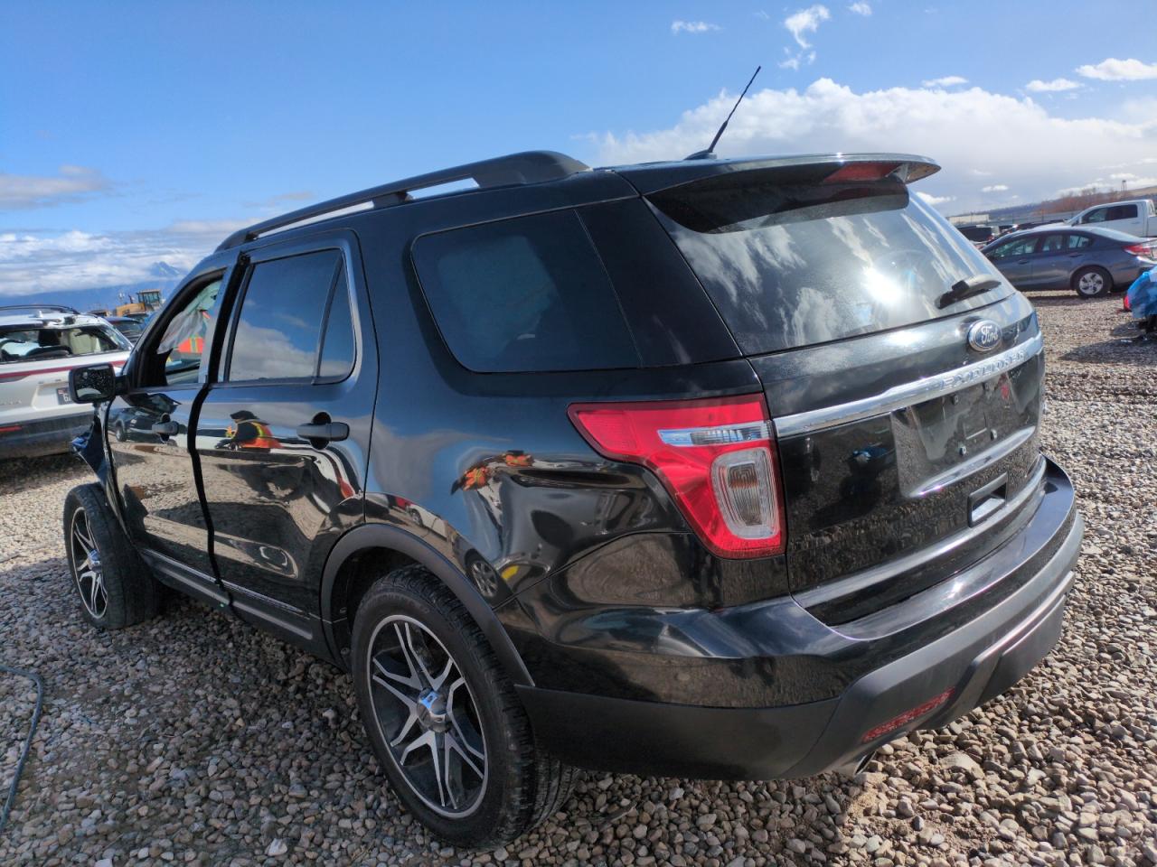 2014 Ford Explorer - Image 2