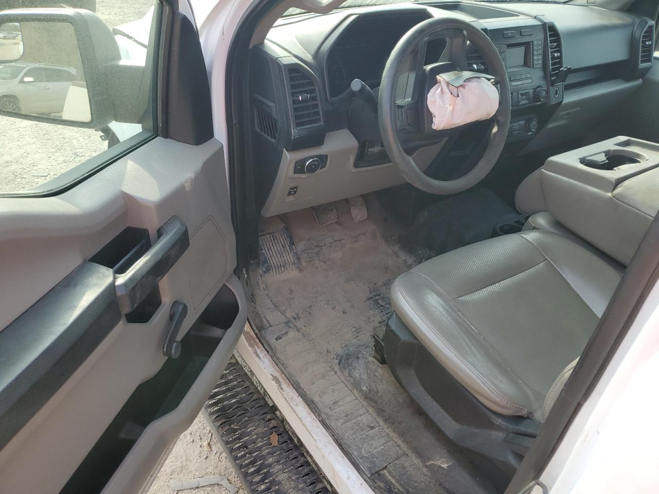 2016 Ford F-150 - Image 8