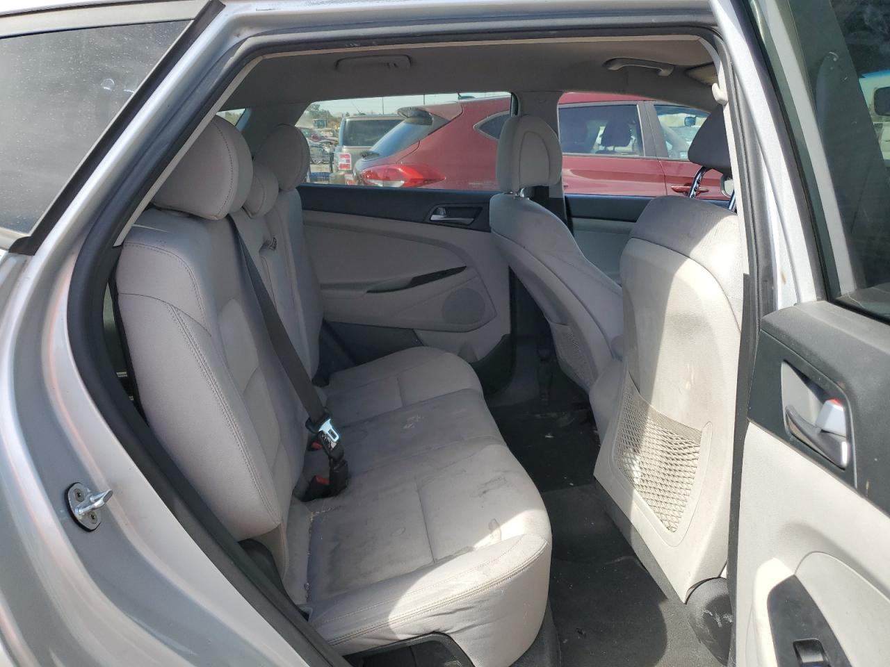 2017 Hyundai Tucson - Image 10