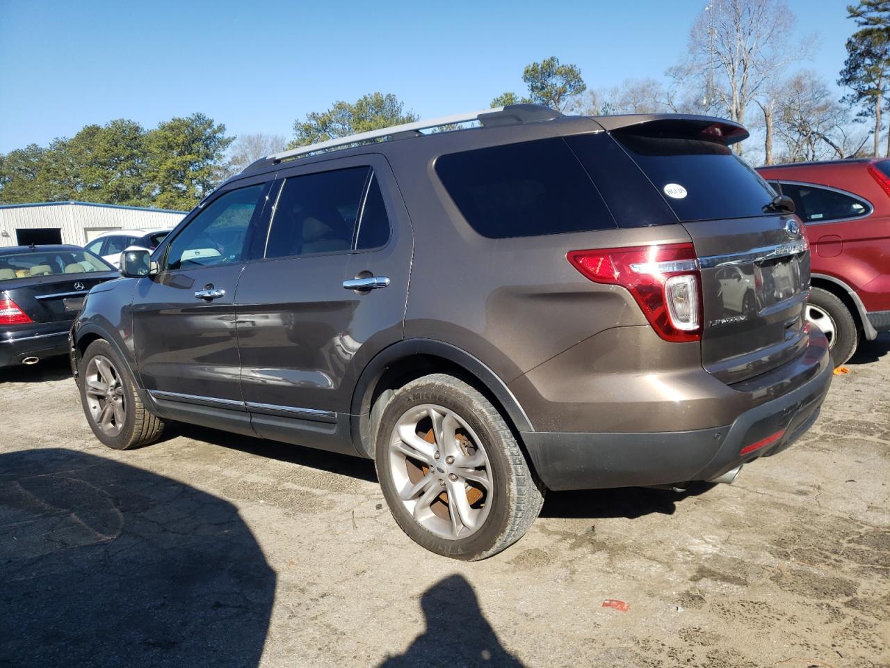 2015 Ford Explorer - Image 2