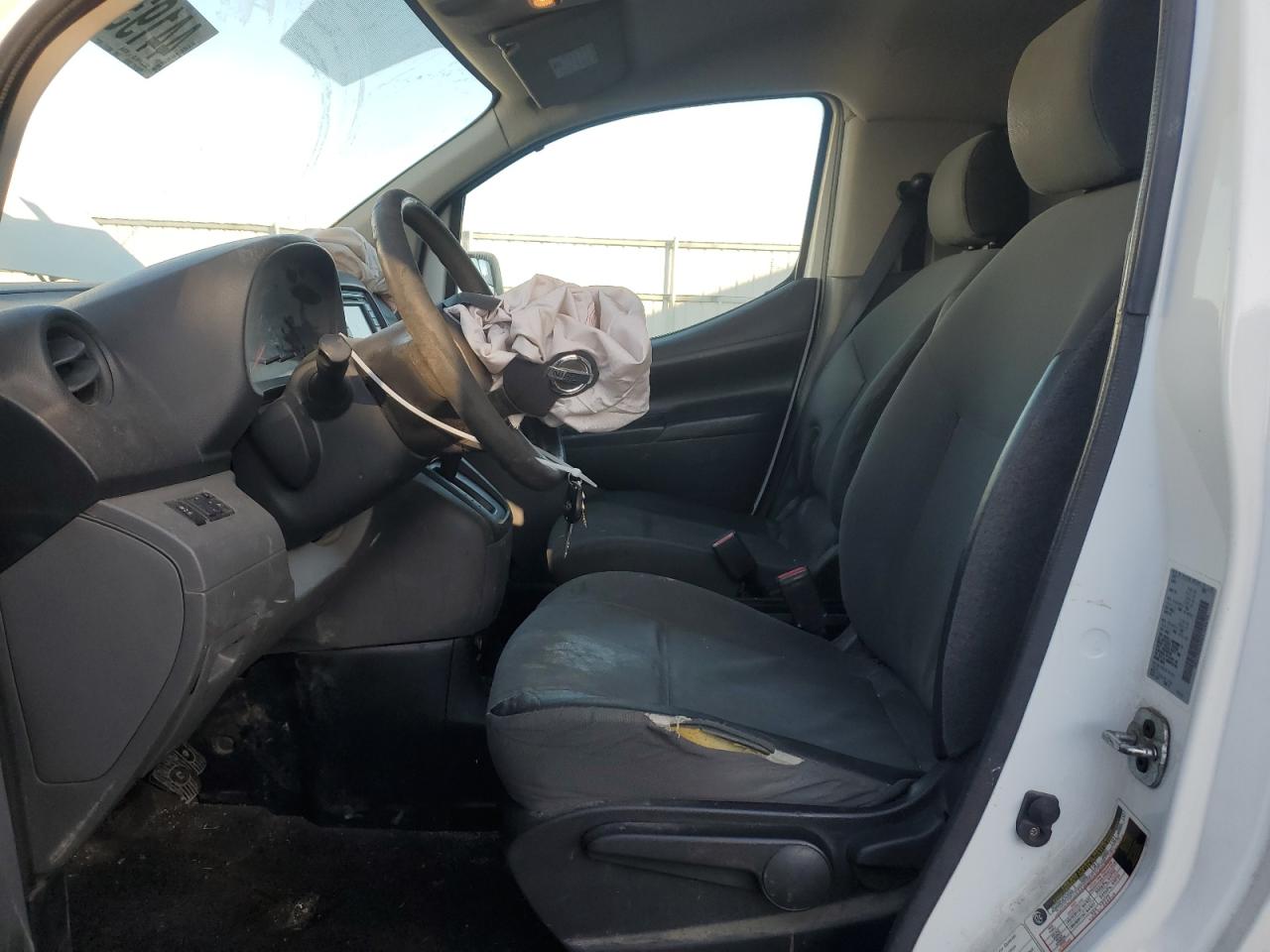 2014 Nissan NV - Image 7