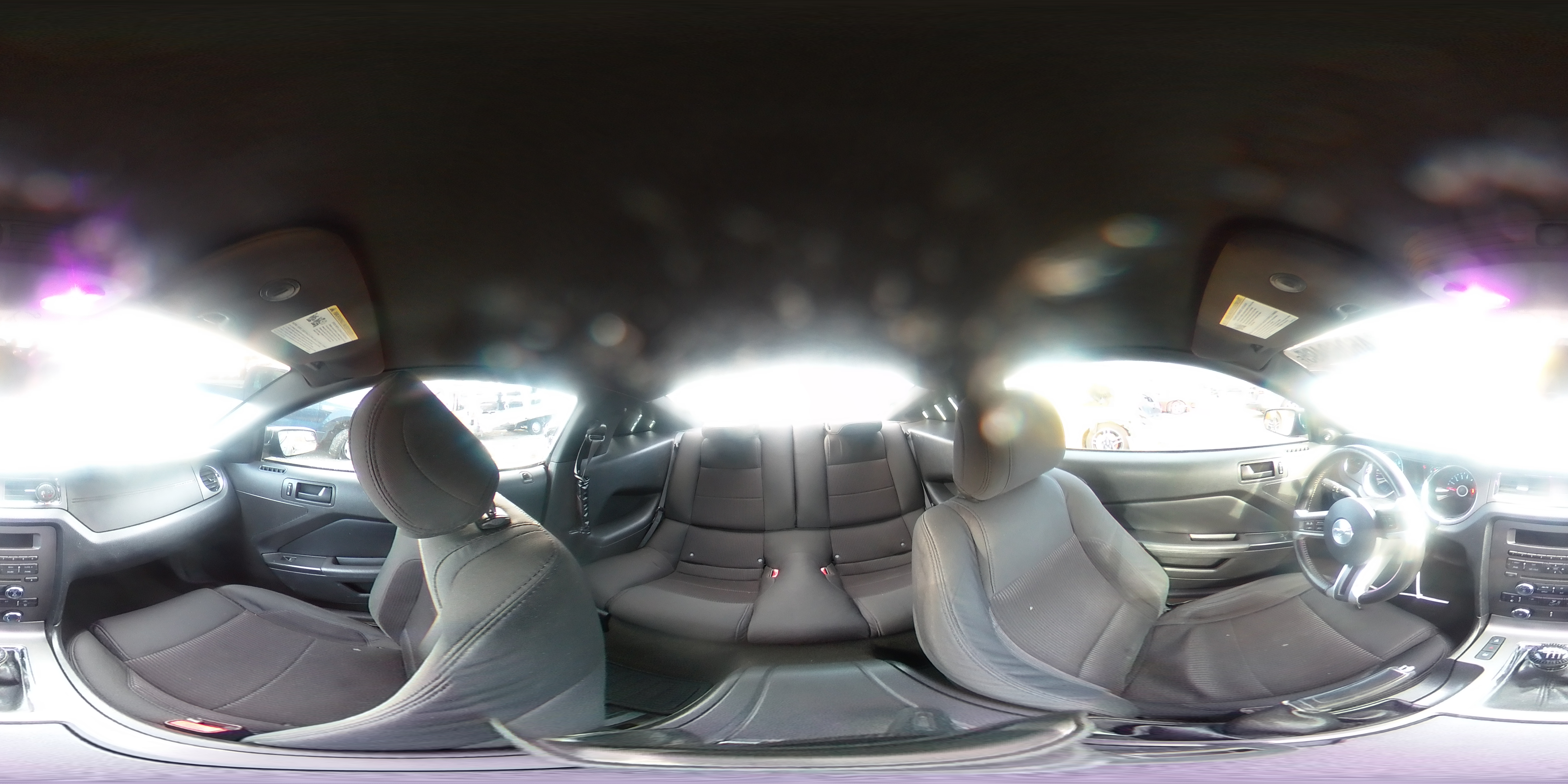 2014 Ford Mustang - Image 13