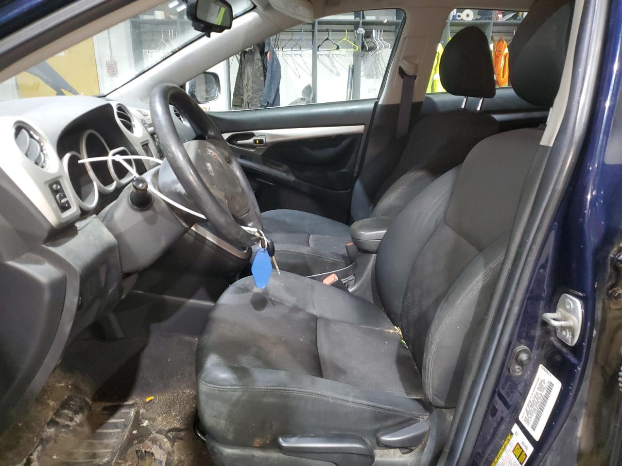 2009 Pontiac Vibe - Image 7
