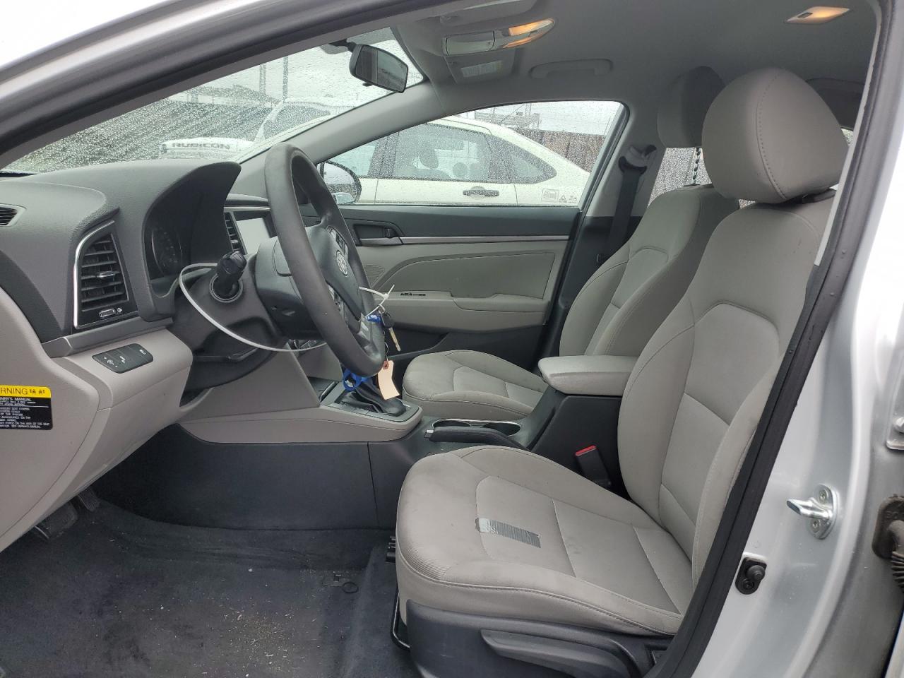 2018 Hyundai Elantra - Image 7