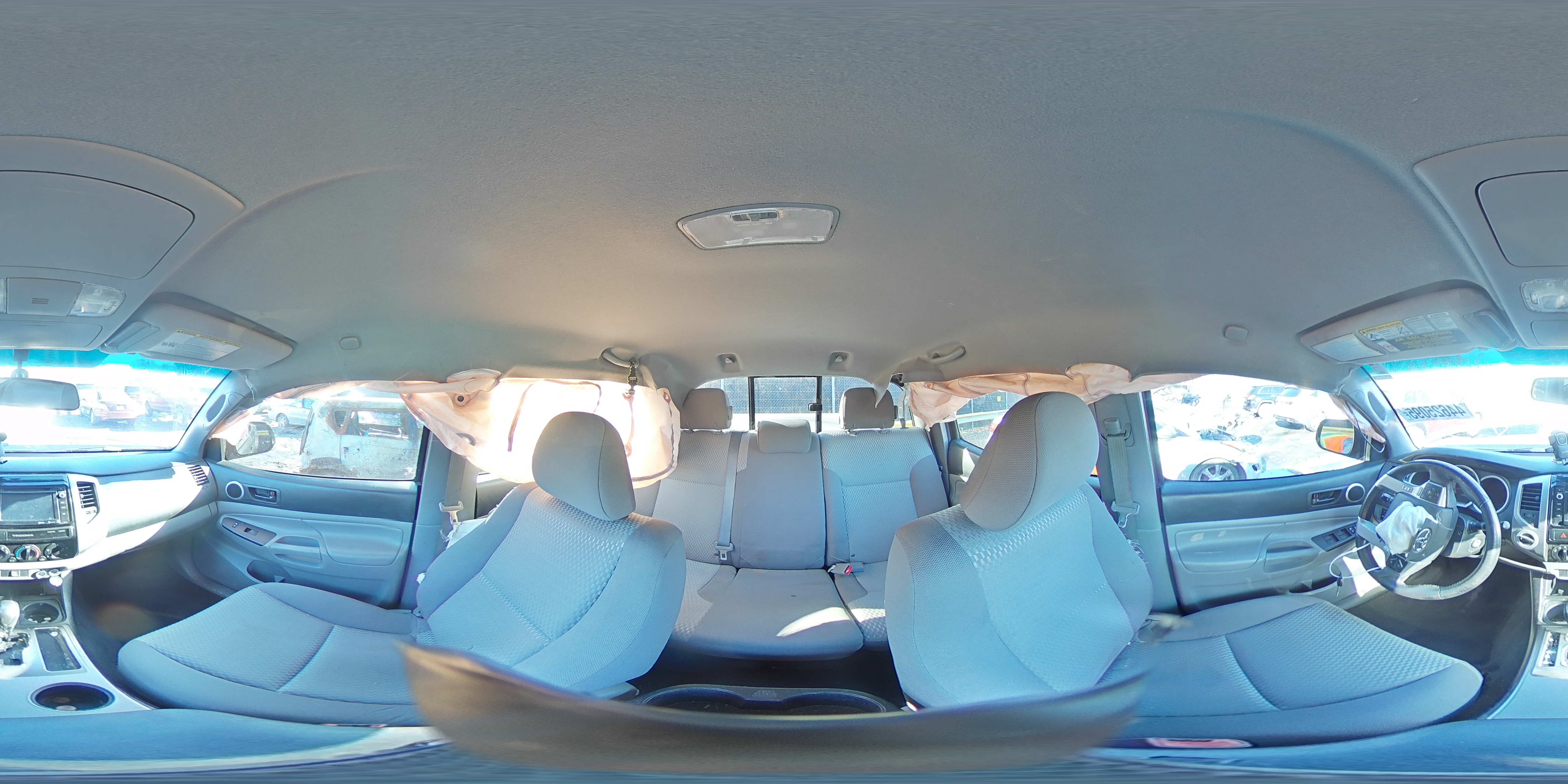 2015 Toyota Tacoma - Image 12