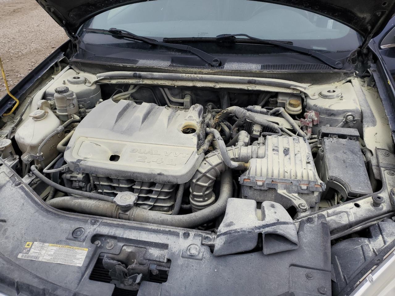 2012 Chrysler 200 - Image 12