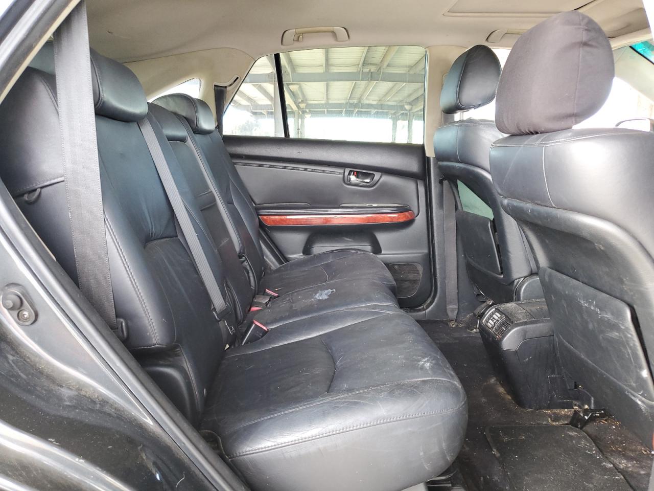 2005 Lexus RX - Image 10