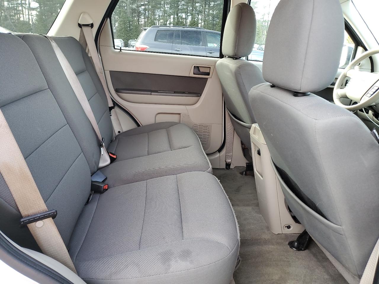2009 Ford Escape - Image 12