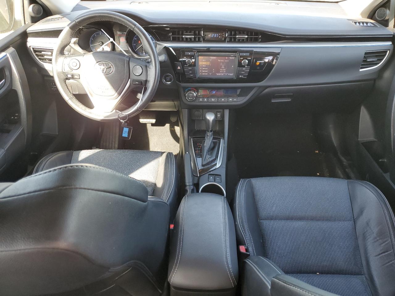 2016 Toyota Corolla L VIN: 5YFBURHE2GP373820 Lot: 47051145