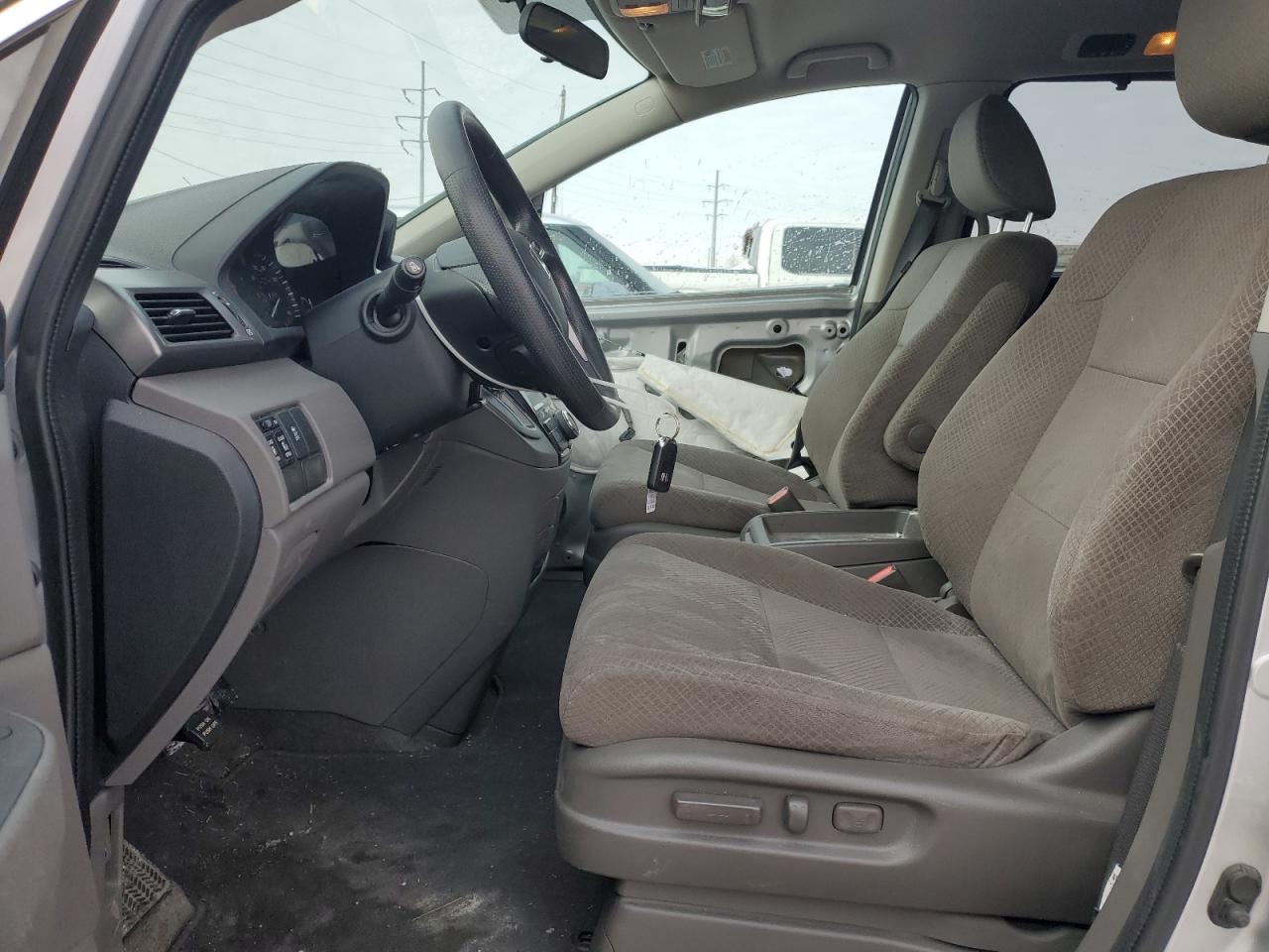 2015 Honda Odyssey - Image 7
