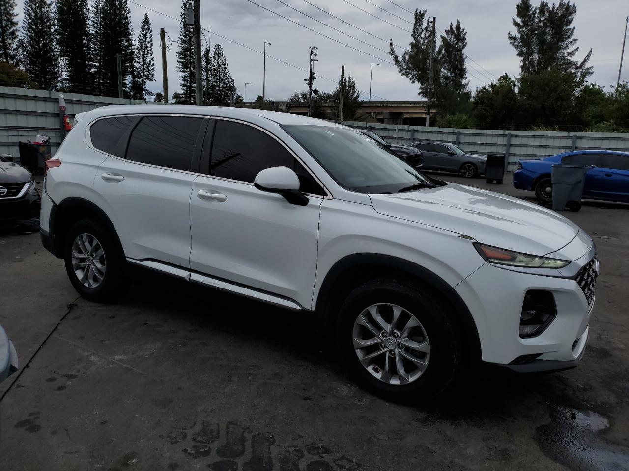 2019 Hyundai Santa Fe - Image 4