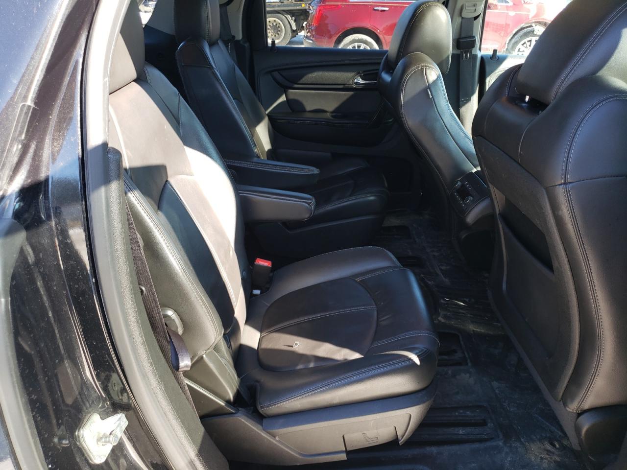 2014 GMC Acadia - Image 11
