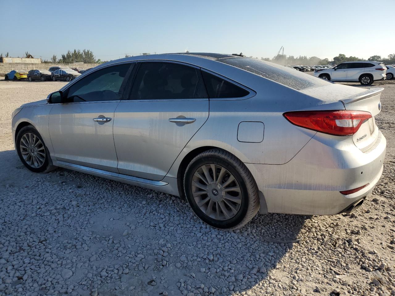 2015 Hyundai Sonata - Image 2