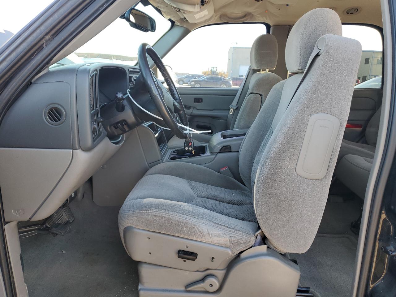 2004 Chevrolet Tahoe - Image 7