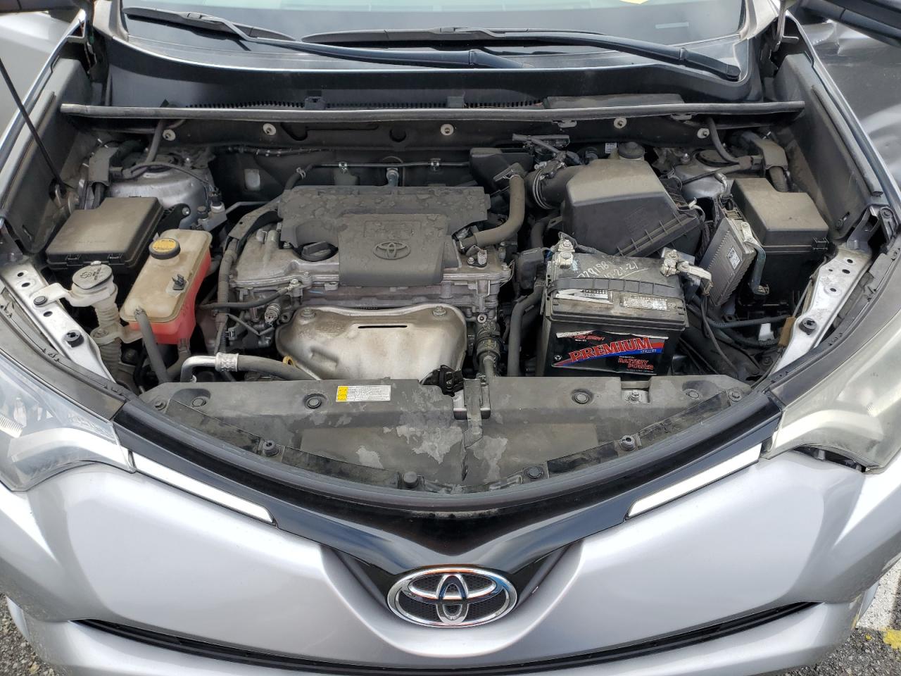 2016 Toyota RAV 4 - Image 13