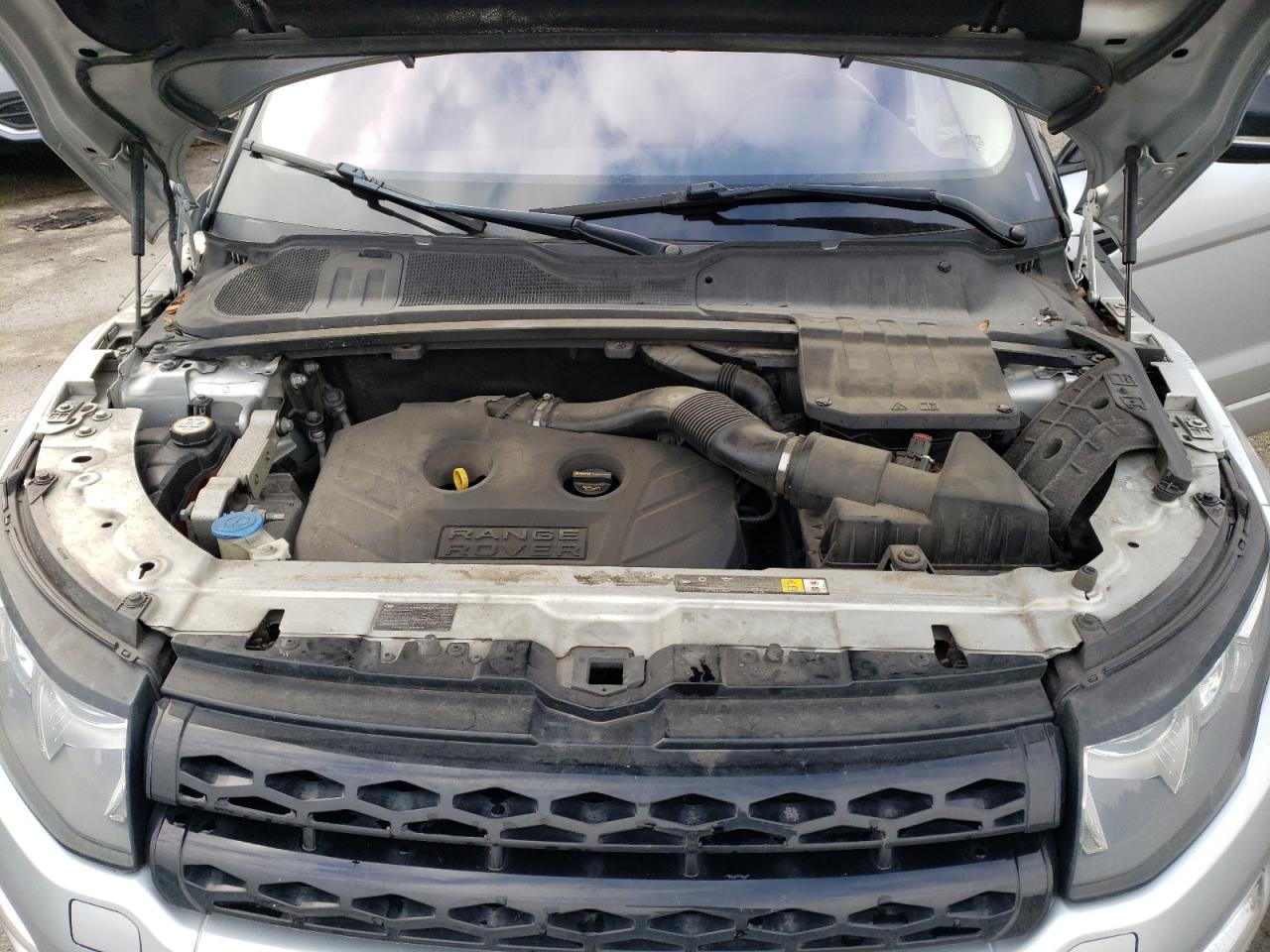 2012 Land Rover Range Rover - Image 12