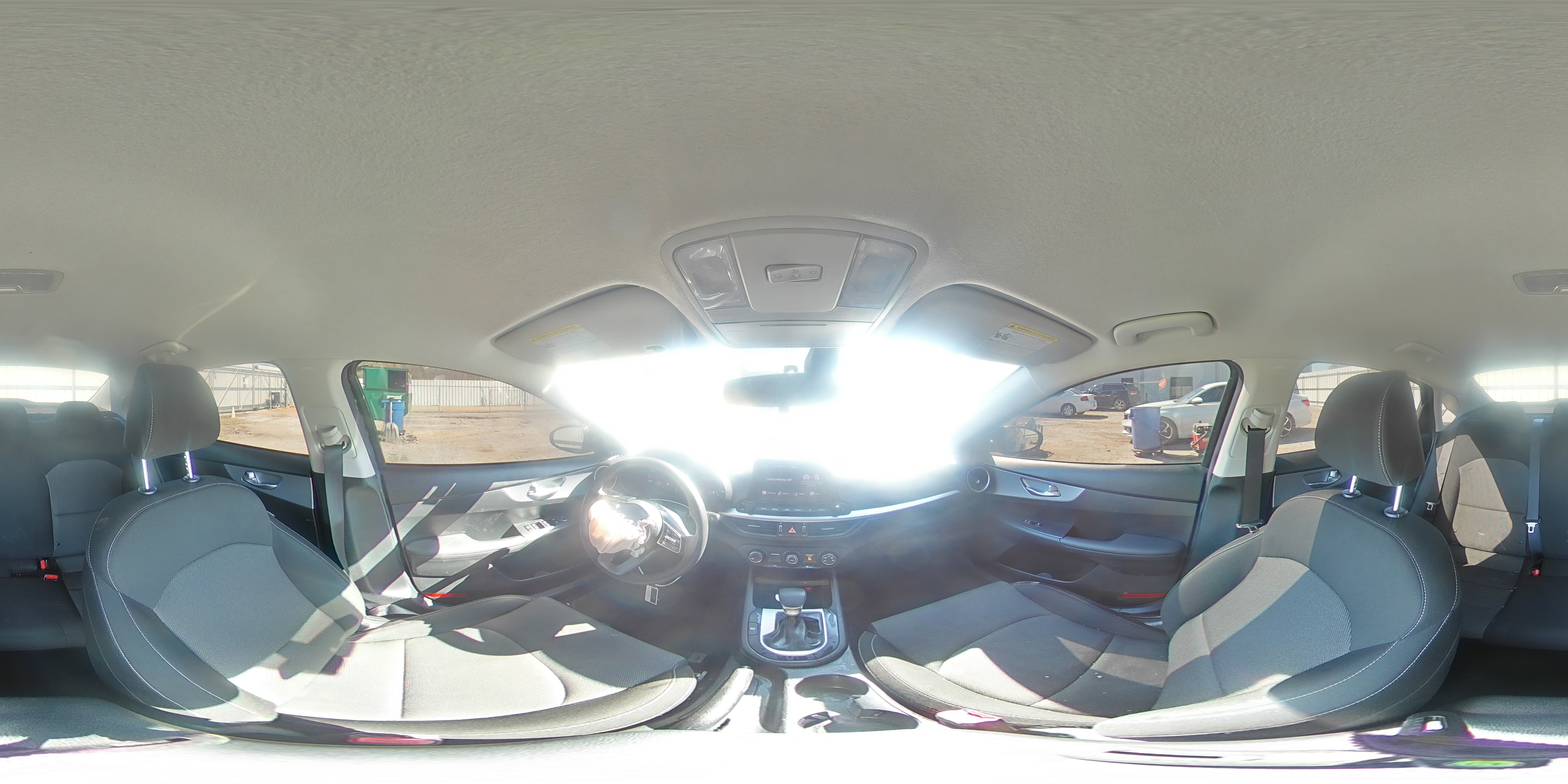 2024 Kia Forte - Image 12