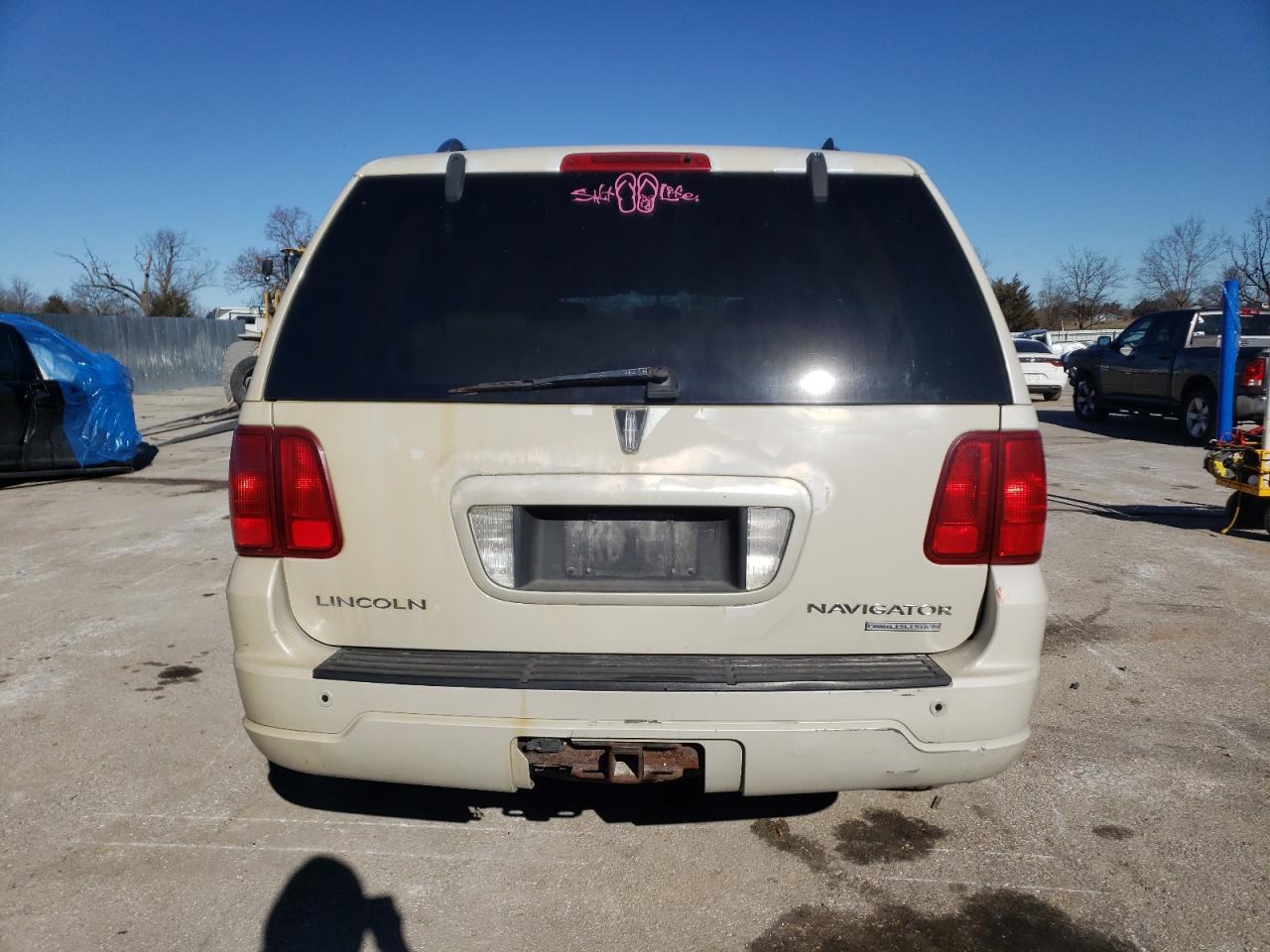 2006 Lincoln Navigator - Image 6