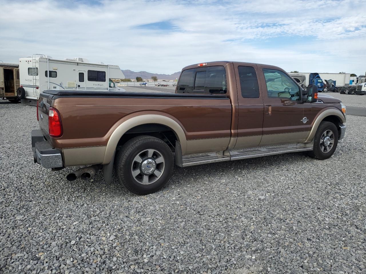 2011 Ford F350 - Image 3