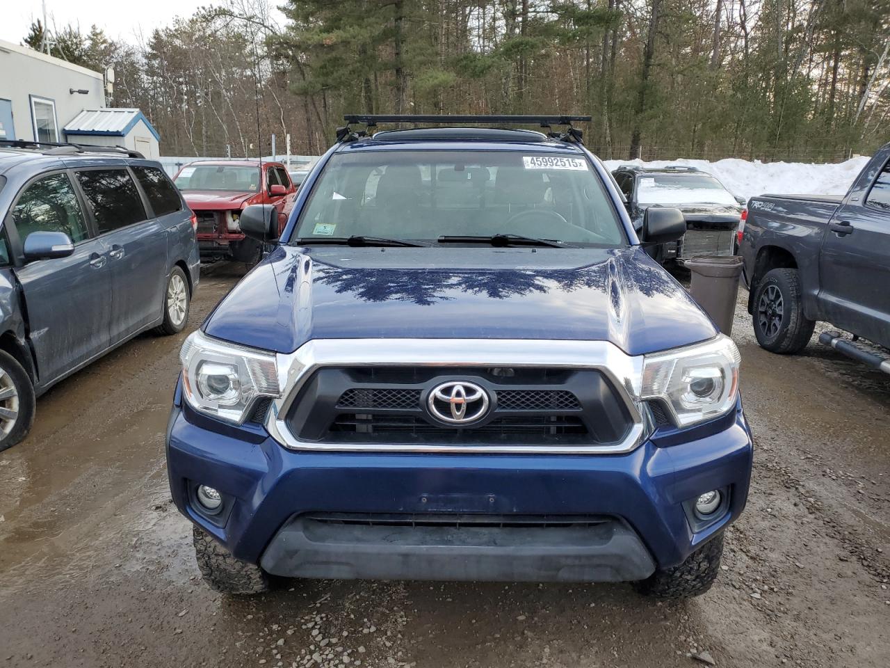 2015 Toyota Tacoma - Image 5