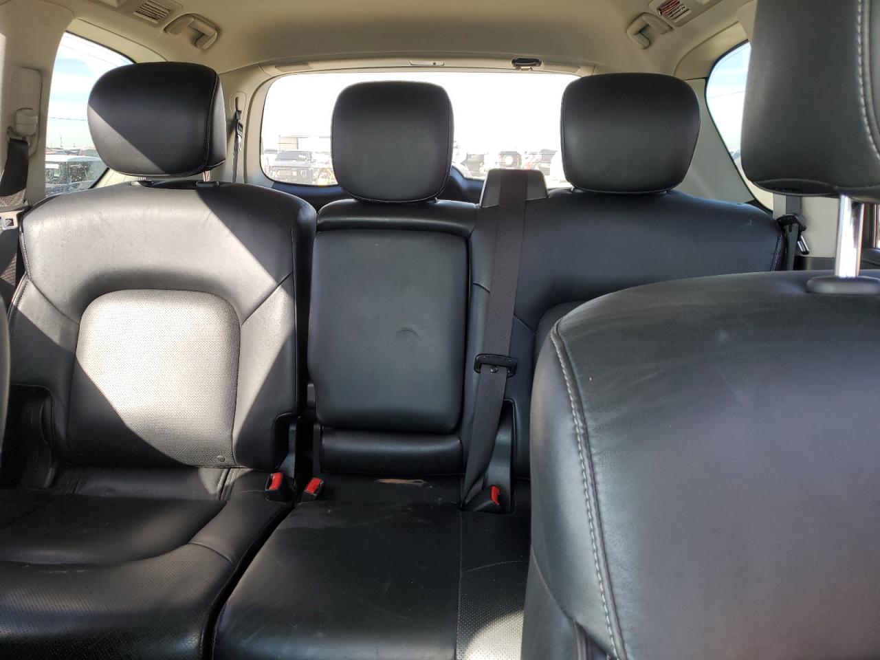 2018 Infiniti QX80 - Image 10