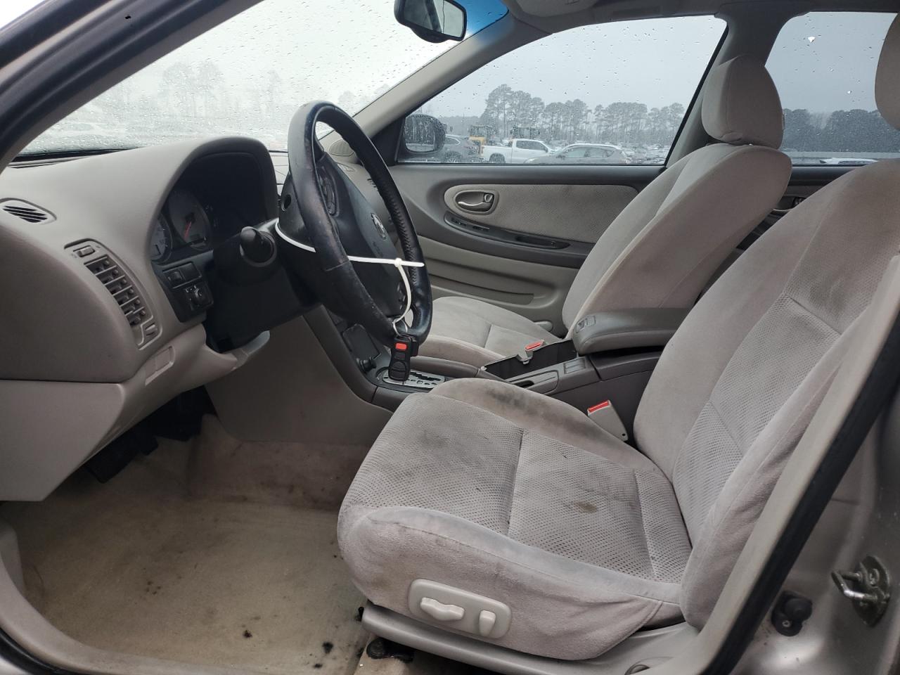 2002 Nissan Maxima - Image 7