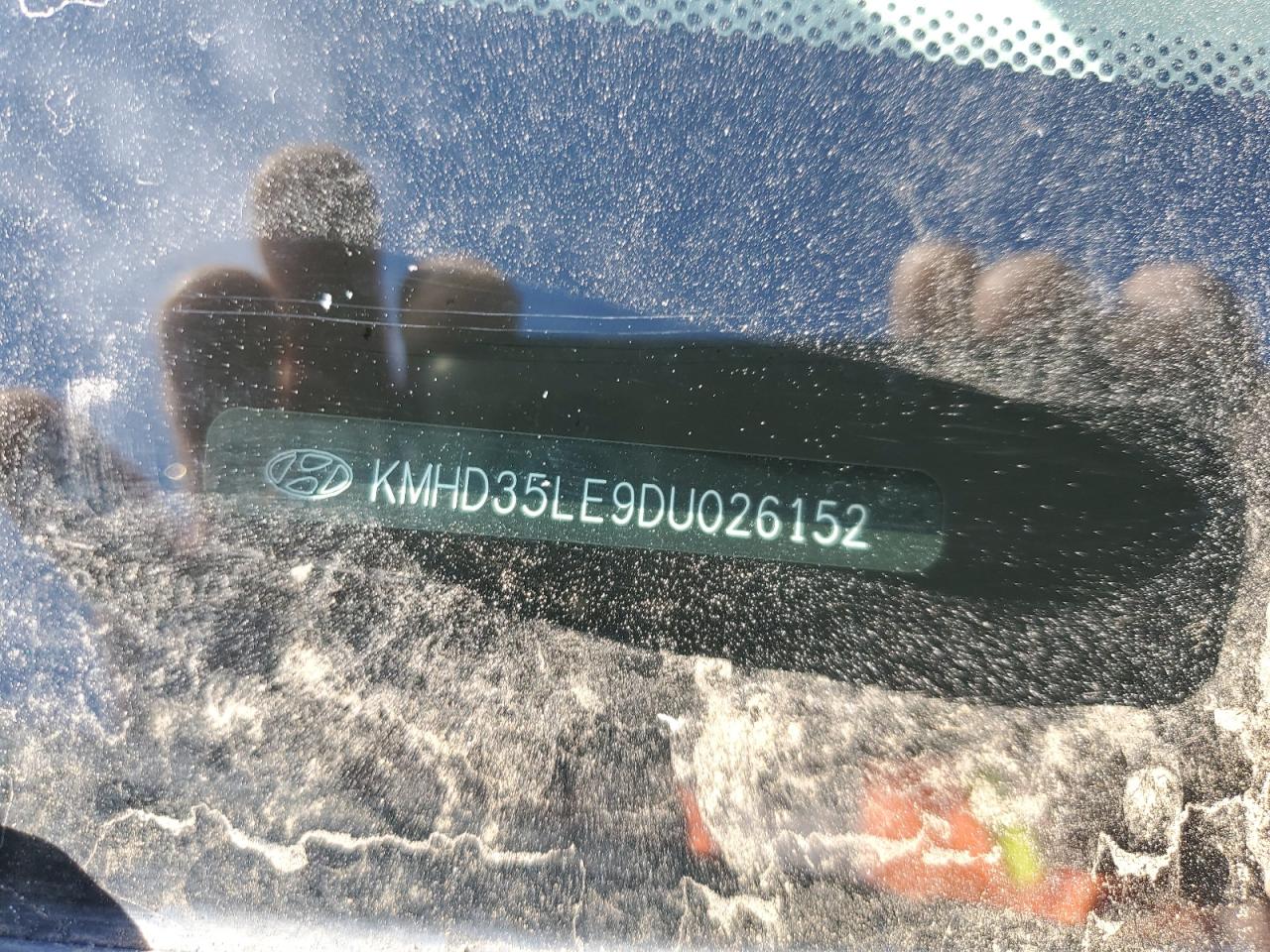 2013 Hyundai Elantra - Image 14