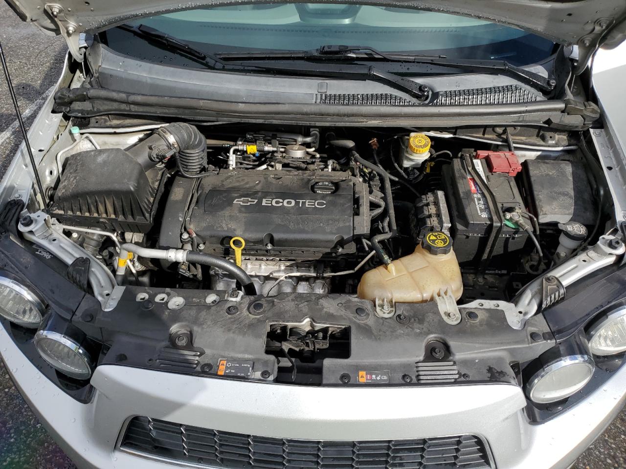 2014 Chevrolet Sonic - Image 11
