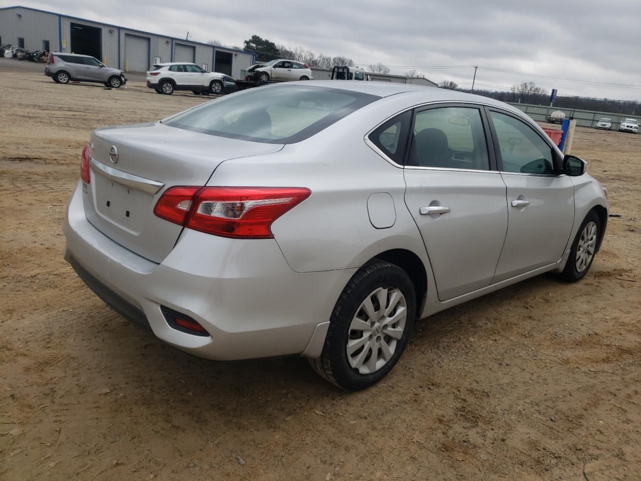 2018 Nissan Sentra - Image 3