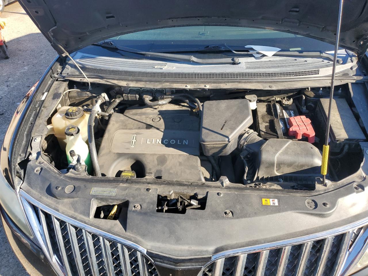 2011 Lincoln MKX - Image 12