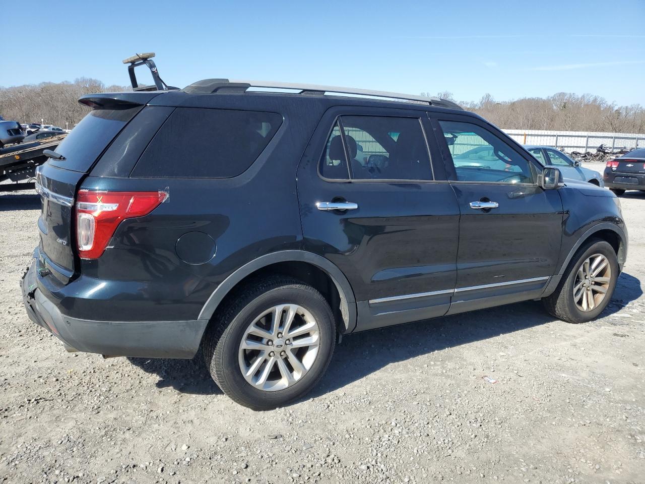 2014 Ford Explorer - Image 3