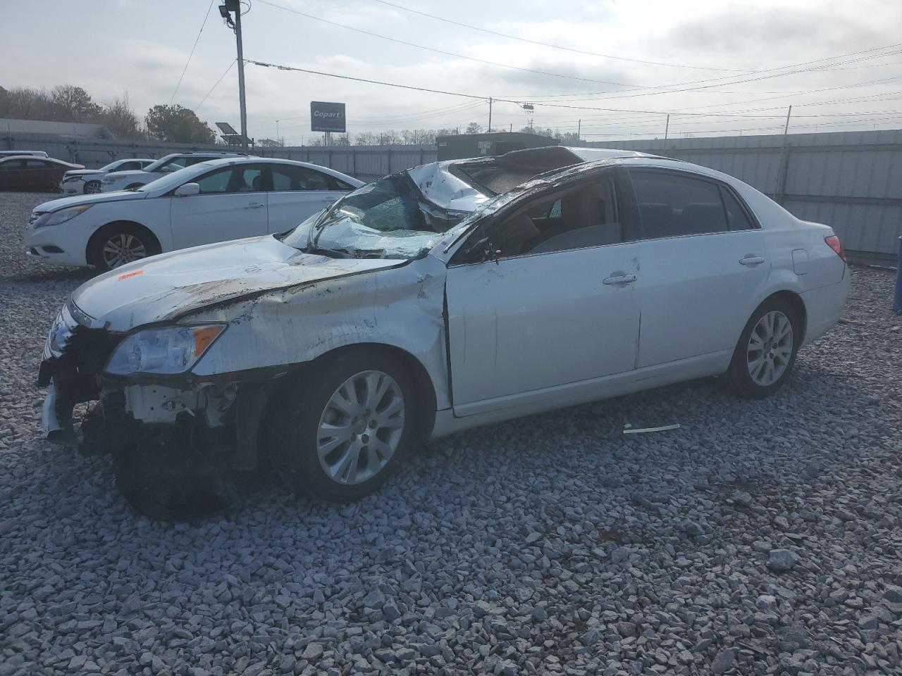 2010 Toyota Avalon - Image 1
