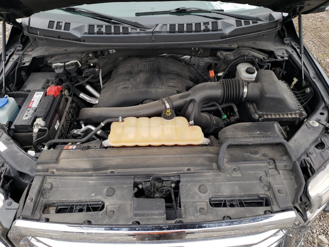 2015 Ford F-150 - Image 11