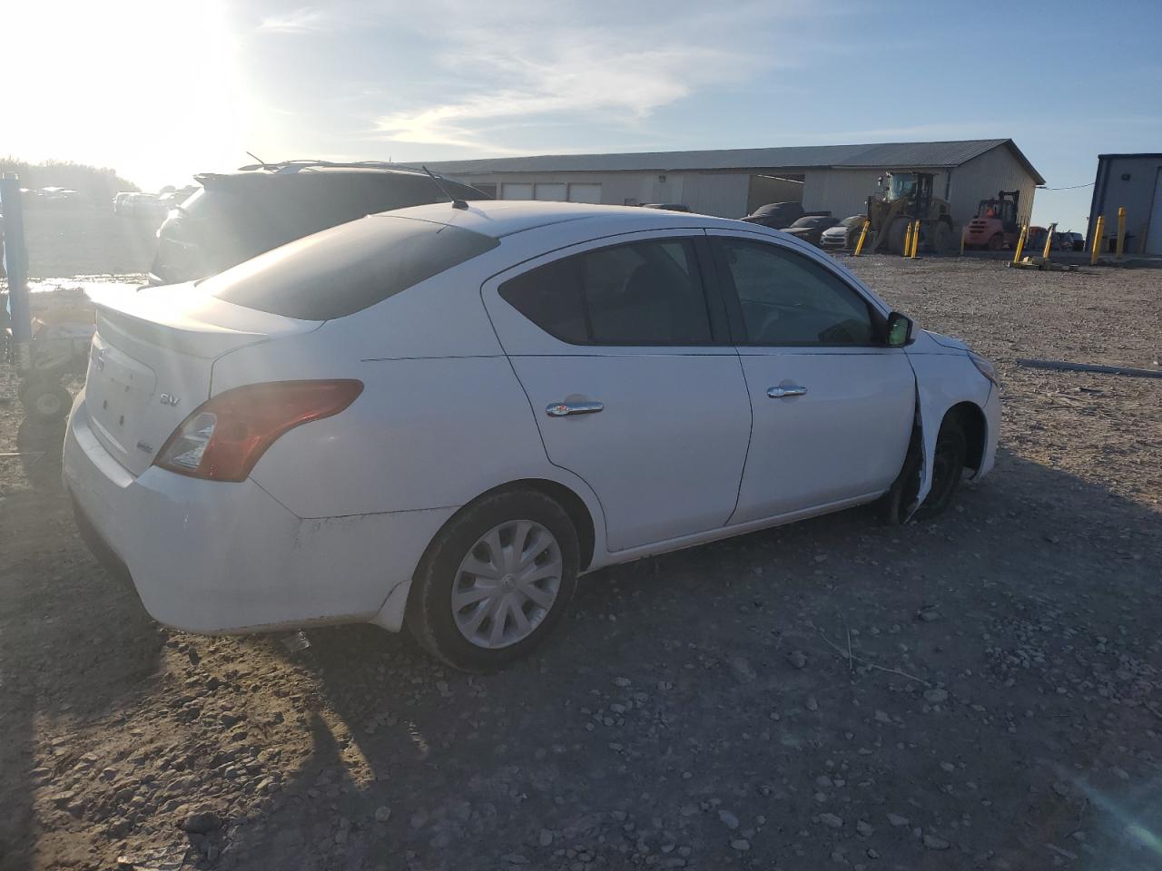 2015 Nissan Versa - Image 3
