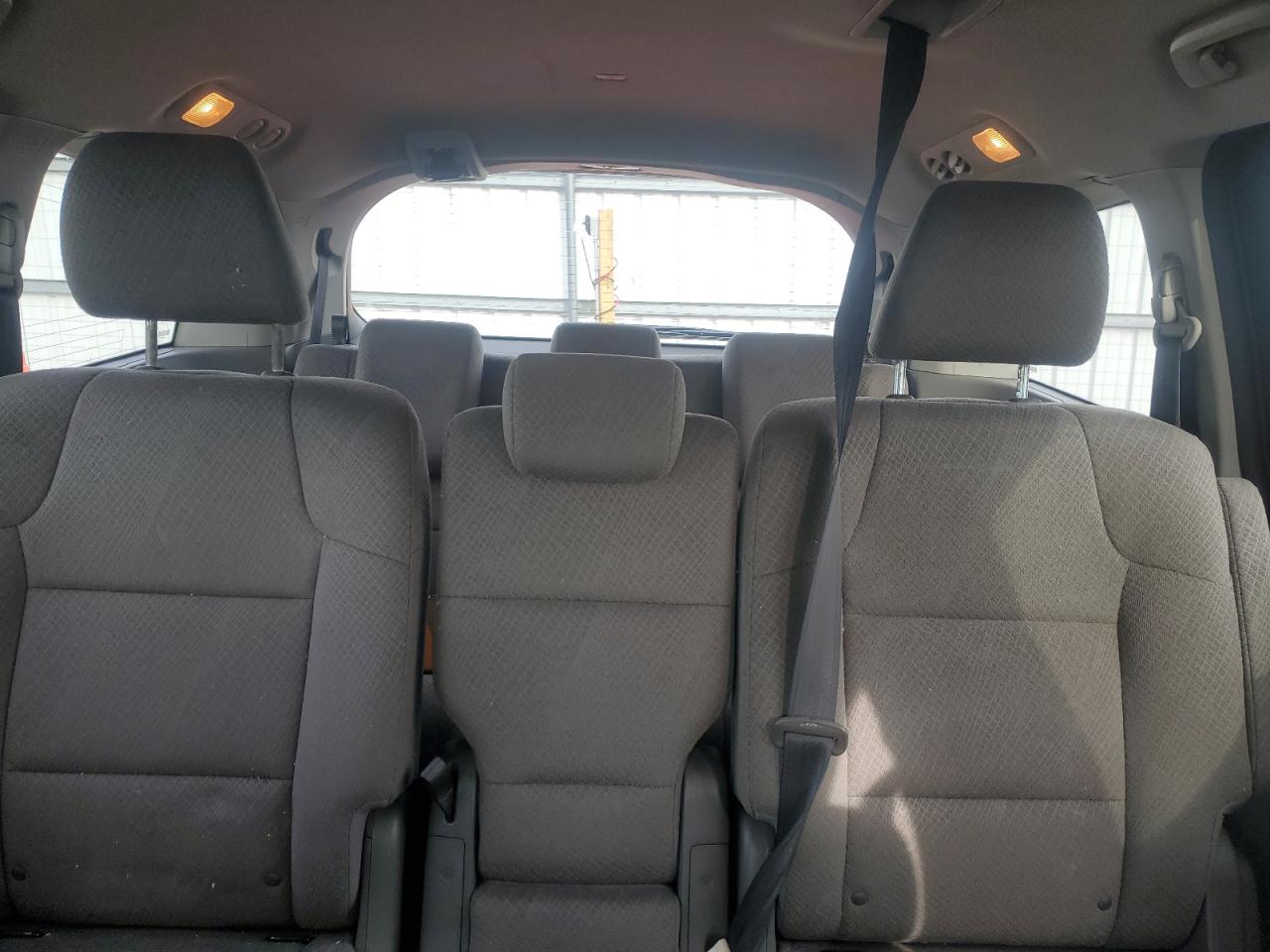2015 Honda Odyssey - Image 10