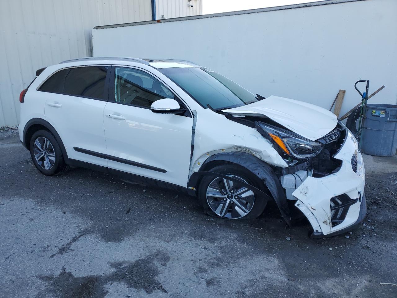 2020 Kia Niro - Image 4