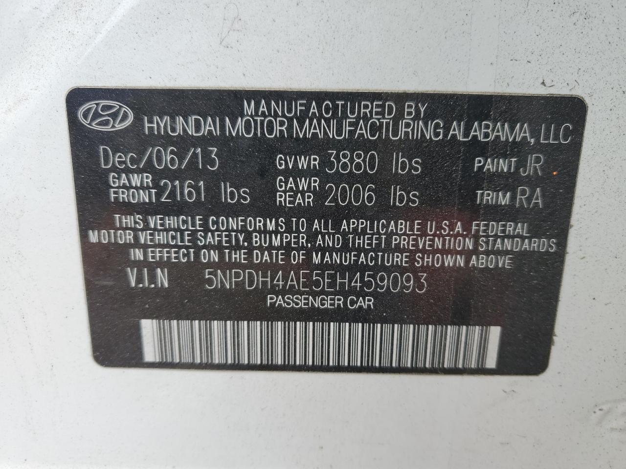 2014 Hyundai Elantra - Image 12